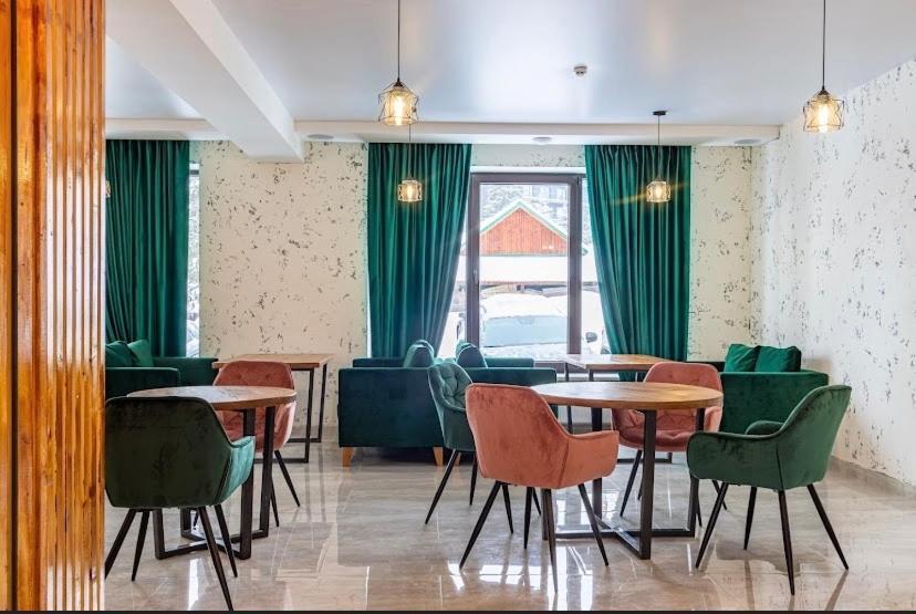 Imperial Hotel 부코벨 외부 사진